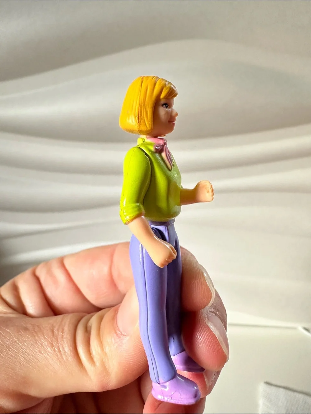Fisher-Price Sweet Streets Dollhouse Woman Lady Mom Doll Country Cottage 3”